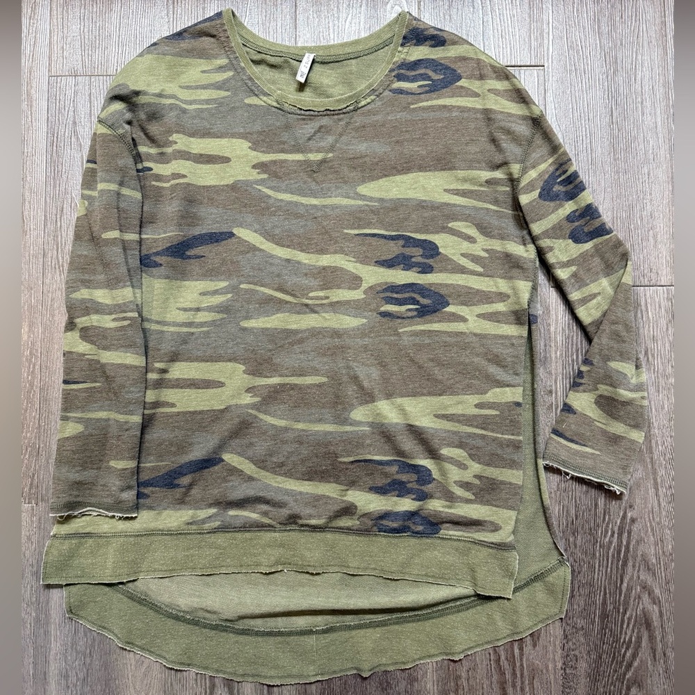 Z Supply camo long sleeve top